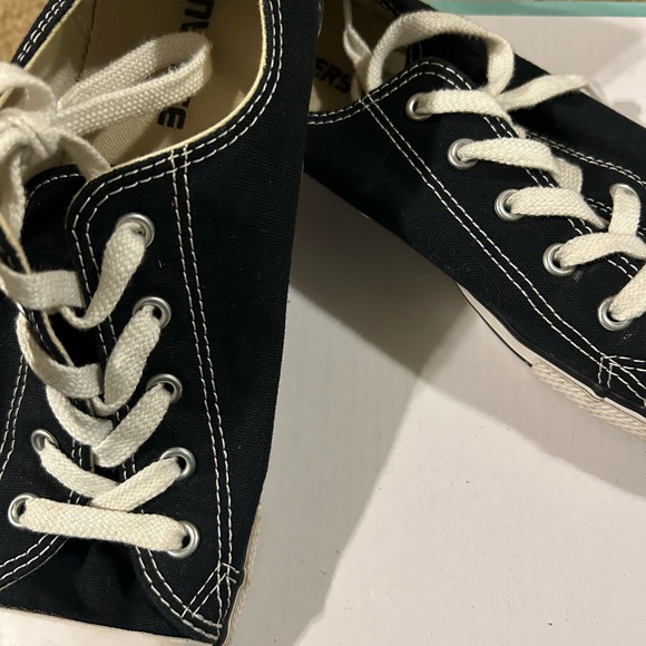 Converse - Picture 4 of 4